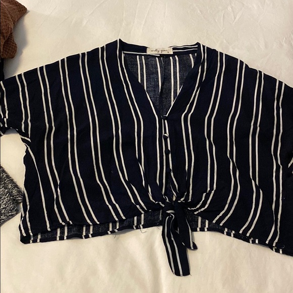 Womens blouse - Picture 1 of 4